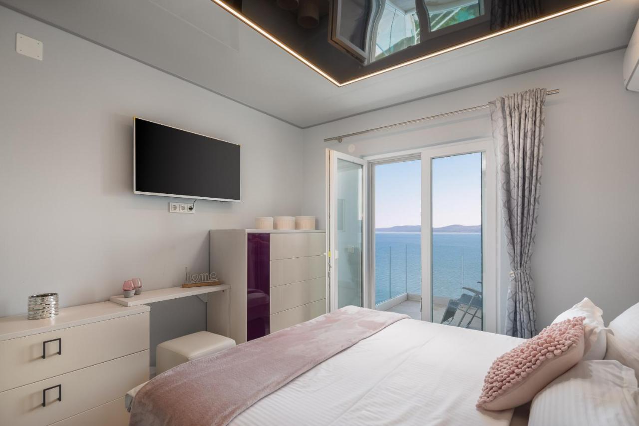 Beachfront Holiday Home - Private Heated Pool Міміце Екстер'єр фото